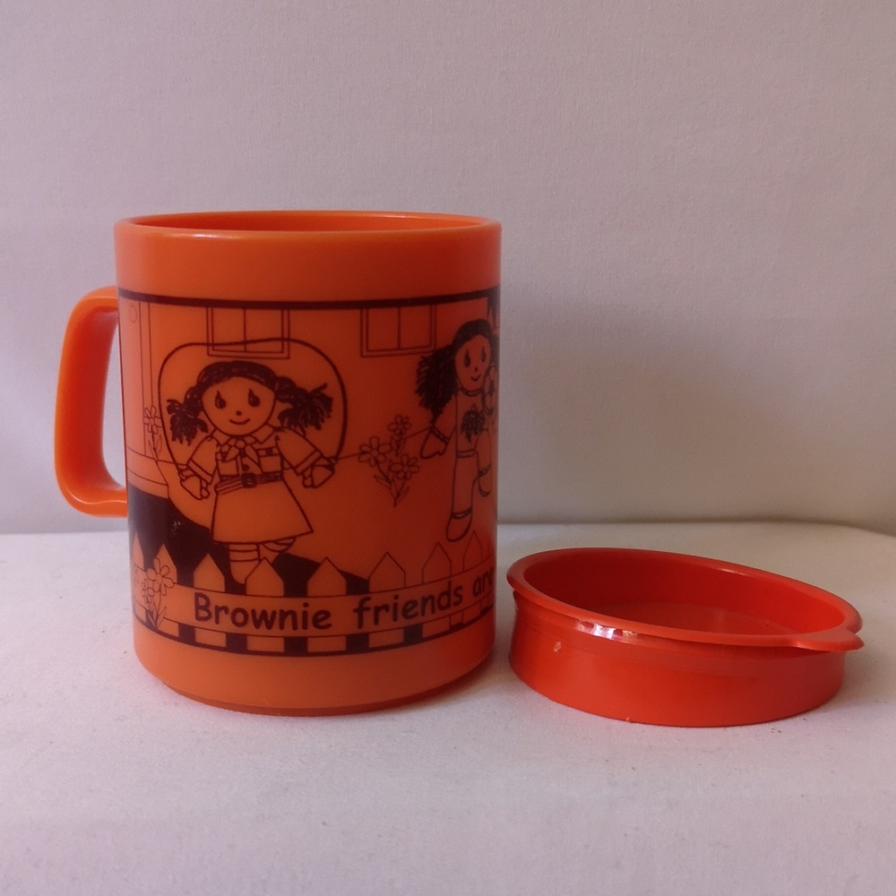 Vintage Brownies Plastic Mug w/ Lid "Brownie Friends are Best Friends"